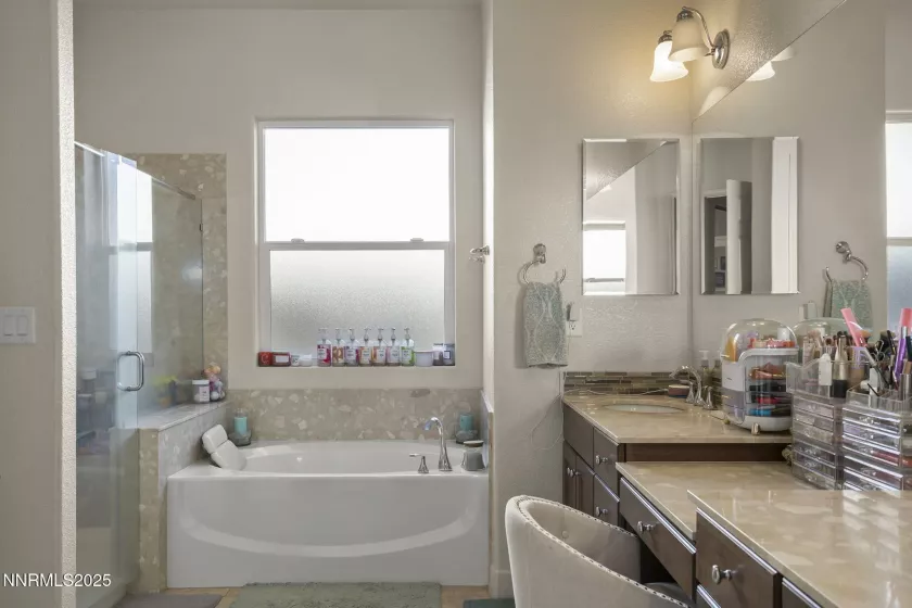 11760 Valley Crest, Sparks, Nevada 89441, 4 Bedrooms Bedrooms, ,3 BathroomsBathrooms,Residential,Residential,Valley Crest,250050562