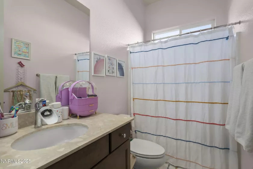11760 Valley Crest, Sparks, Nevada 89441, 4 Bedrooms Bedrooms, ,3 BathroomsBathrooms,Residential,Residential,Valley Crest,250050562