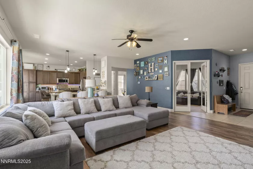 11760 Valley Crest, Sparks, Nevada 89441, 4 Bedrooms Bedrooms, ,3 BathroomsBathrooms,Residential,Residential,Valley Crest,250050562