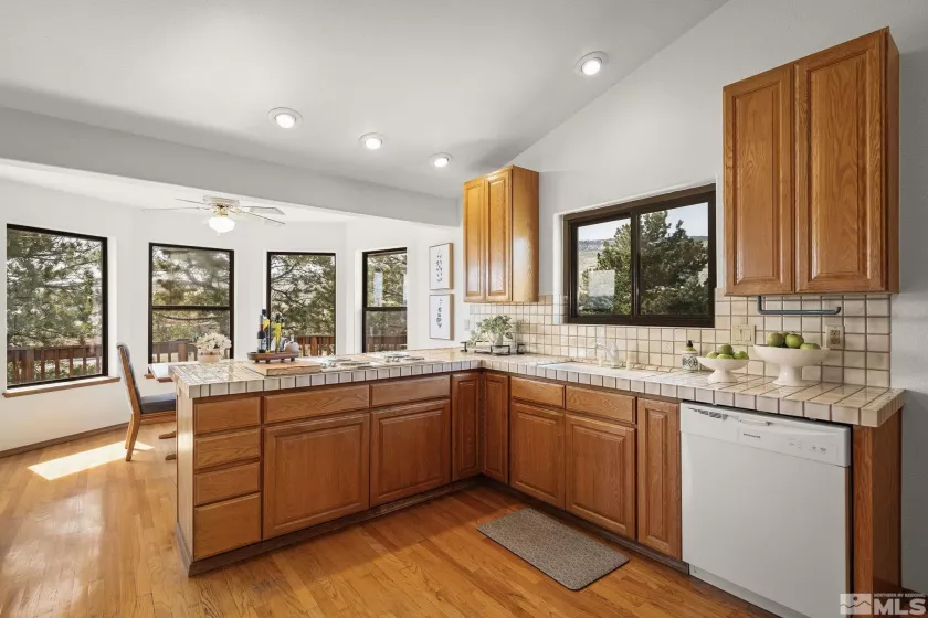 80 Cassas, Reno, Nevada 89511, 3 Bedrooms Bedrooms, ,4 BathroomsBathrooms,Residential,Residential,Cassas,250004304