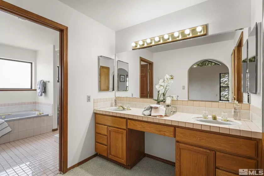 80 Cassas, Reno, Nevada 89511, 3 Bedrooms Bedrooms, ,4 BathroomsBathrooms,Residential,Residential,Cassas,250004304