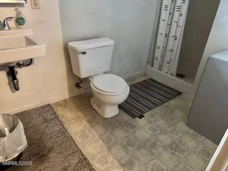 590 St Lawrence, Reno, Nevada 89509, 6 Bedrooms Bedrooms, ,5 BathroomsBathrooms,Residential,Residential,St Lawrence,250050473