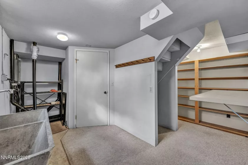 590 St Lawrence, Reno, Nevada 89509, 6 Bedrooms Bedrooms, ,5 BathroomsBathrooms,Residential,Residential,St Lawrence,250050473