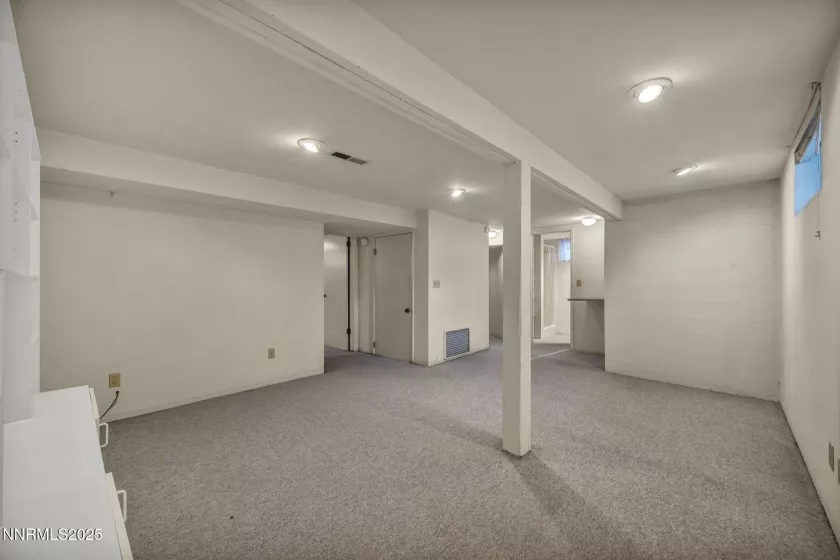 590 St Lawrence, Reno, Nevada 89509, 6 Bedrooms Bedrooms, ,5 BathroomsBathrooms,Residential,Residential,St Lawrence,250050473