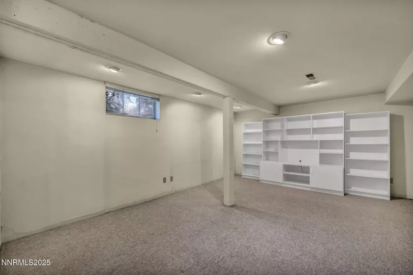 590 St Lawrence, Reno, Nevada 89509, 6 Bedrooms Bedrooms, ,5 BathroomsBathrooms,Residential,Residential,St Lawrence,250050473
