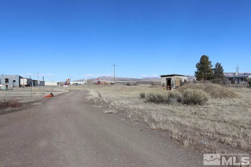 95 Olavarria, Mc Dermitt, Nevada 89421, 3 Bedrooms Bedrooms, ,2 BathroomsBathrooms,Residential,Residential,Olavarria,240015219