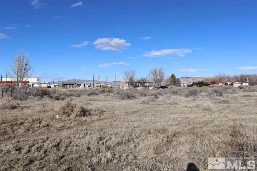 95 Olavarria, Mc Dermitt, Nevada 89421, 3 Bedrooms Bedrooms, ,2 BathroomsBathrooms,Residential,Residential,Olavarria,240015219