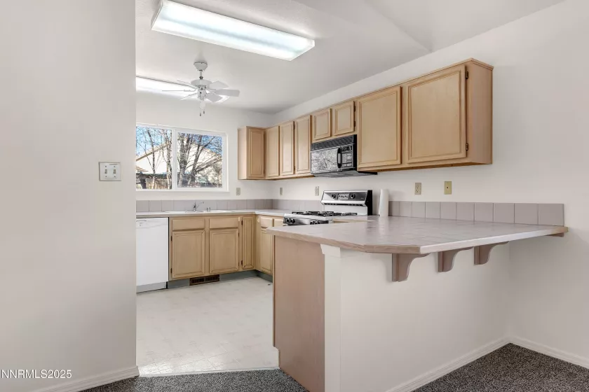 135 Spring Ridge, Sparks, Nevada 89436, 3 Bedrooms Bedrooms, ,2 BathroomsBathrooms,Residential Lease,Manufactured,Spring Ridge,250050568
