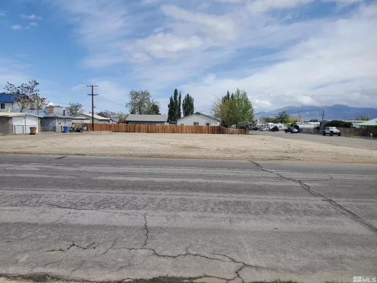 8th & H H, Hawthorne, Nevada 89415, ,Land,Residential,H,230004677