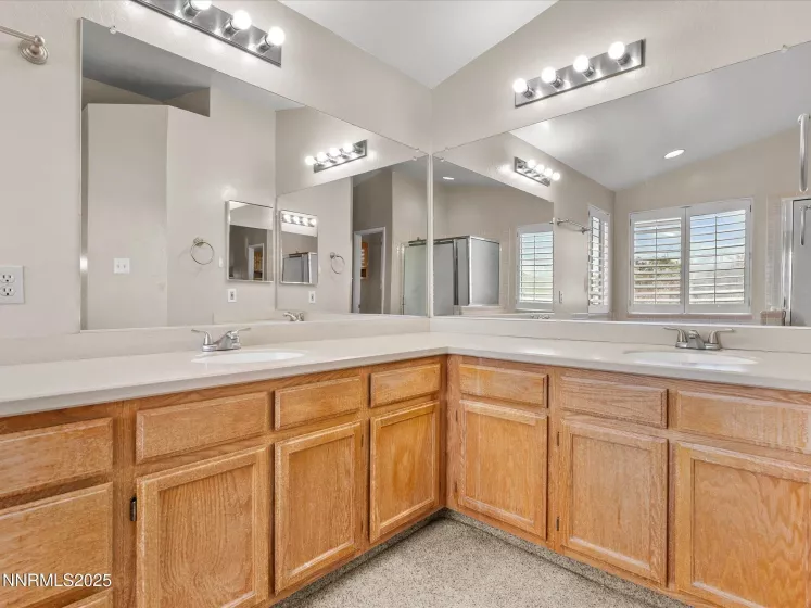 1066 Locomotive, Sparks, Nevada 89434, 4 Bedrooms Bedrooms, ,3 BathroomsBathrooms,Residential,Residential,Locomotive,250050572
