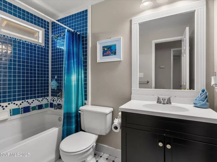 1066 Locomotive, Sparks, Nevada 89434, 4 Bedrooms Bedrooms, ,3 BathroomsBathrooms,Residential,Residential,Locomotive,250050572