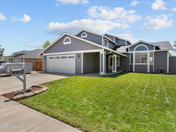 1066 Locomotive, Sparks, Nevada 89434, 4 Bedrooms Bedrooms, ,3 BathroomsBathrooms,Residential,Residential,Locomotive,250050572
