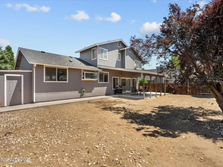 1066 Locomotive, Sparks, Nevada 89434, 4 Bedrooms Bedrooms, ,3 BathroomsBathrooms,Residential,Residential,Locomotive,250050572