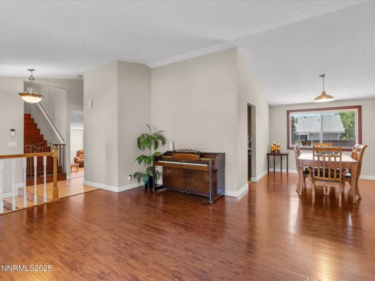 1066 Locomotive, Sparks, Nevada 89434, 4 Bedrooms Bedrooms, ,3 BathroomsBathrooms,Residential,Residential,Locomotive,250050572
