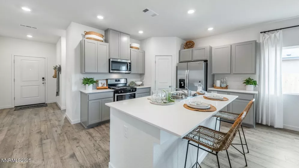4570 Langdon, Fernley, Nevada 89408, 3 Bedrooms Bedrooms, ,2 BathroomsBathrooms,Residential,Residential,Langdon,250050575