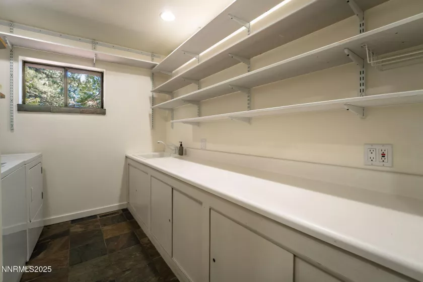 608 Tumbleweed, Incline Village, Nevada 89451, 5 Bedrooms Bedrooms, ,4 BathroomsBathrooms,Residential,Residential,Tumbleweed,250050580