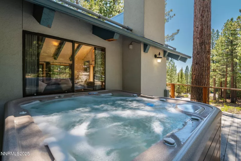 608 Tumbleweed, Incline Village, Nevada 89451, 5 Bedrooms Bedrooms, ,4 BathroomsBathrooms,Residential,Residential,Tumbleweed,250050580