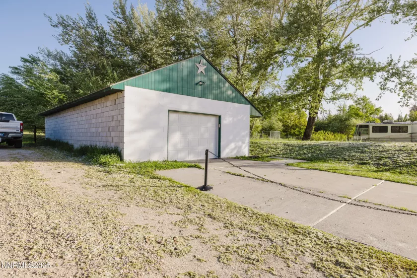 925 Lamoille Road, Lamoille, Nevada 89828, ,Commercial Sale,Residential,Lamoille Road,250050584