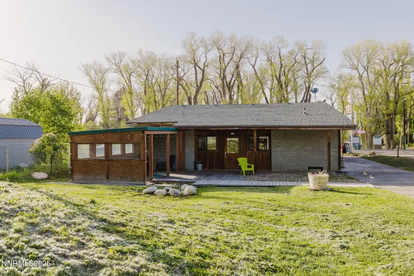 925 Lamoille Road, Lamoille, Nevada 89828, ,Commercial Sale,Residential,Lamoille Road,250050584