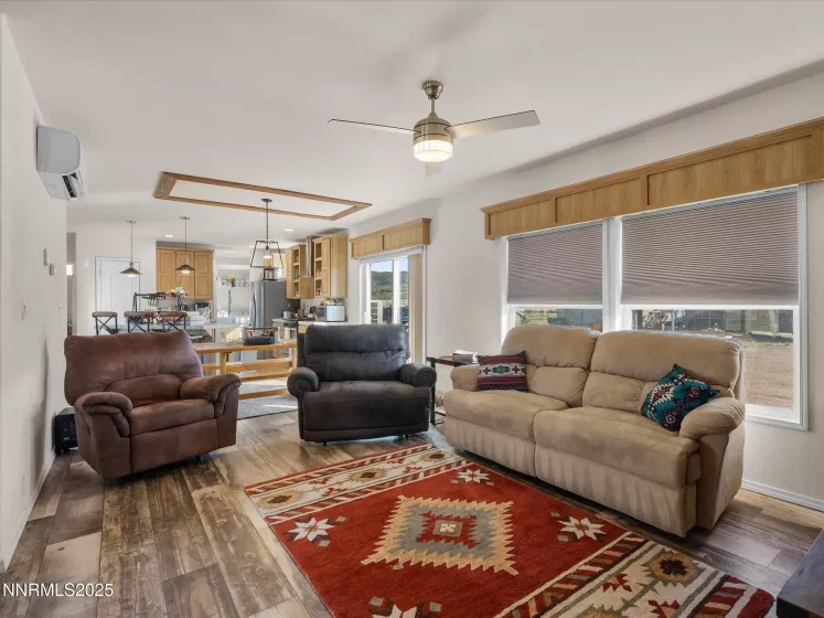 4555 Amy, Reno, Nevada 89510, 3 Bedrooms Bedrooms, ,2 BathroomsBathrooms,Residential,Residential,Amy,250050589