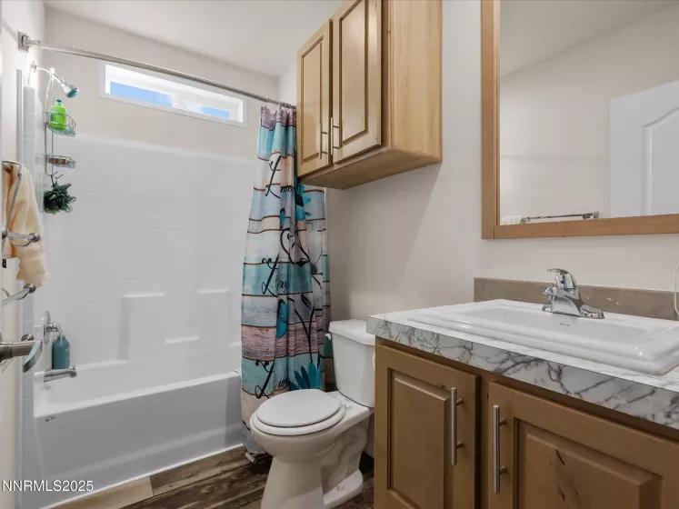 4555 Amy, Reno, Nevada 89510, 3 Bedrooms Bedrooms, ,2 BathroomsBathrooms,Residential,Residential,Amy,250050589