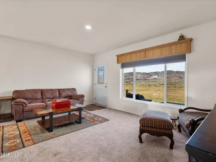 4555 Amy, Reno, Nevada 89510, 3 Bedrooms Bedrooms, ,2 BathroomsBathrooms,Residential,Residential,Amy,250050589