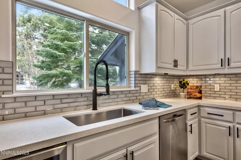 997 Dorcey, Incline Village, Nevada 89451, 4 Bedrooms Bedrooms, ,3 BathroomsBathrooms,Residential,Residential,Dorcey,250050591