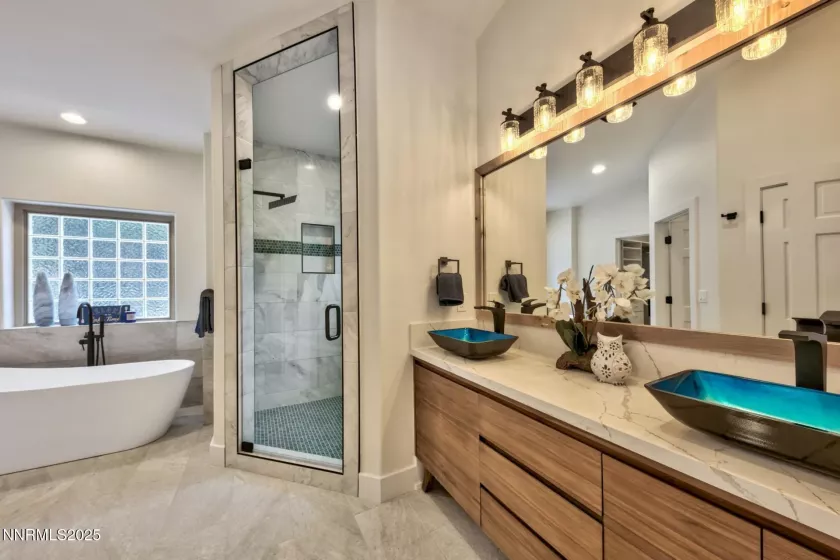 997 Dorcey, Incline Village, Nevada 89451, 4 Bedrooms Bedrooms, ,3 BathroomsBathrooms,Residential,Residential,Dorcey,250050591