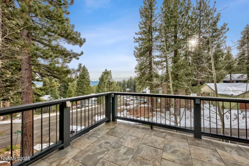 997 Dorcey, Incline Village, Nevada 89451, 4 Bedrooms Bedrooms, ,3 BathroomsBathrooms,Residential,Residential,Dorcey,250050591