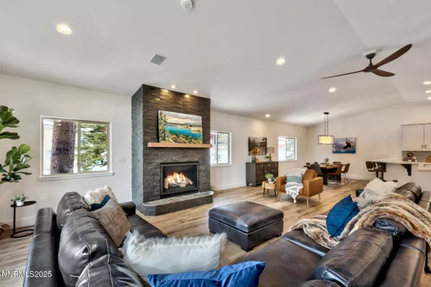997 Dorcey, Incline Village, Nevada 89451, 4 Bedrooms Bedrooms, ,3 BathroomsBathrooms,Residential,Residential,Dorcey,250050591