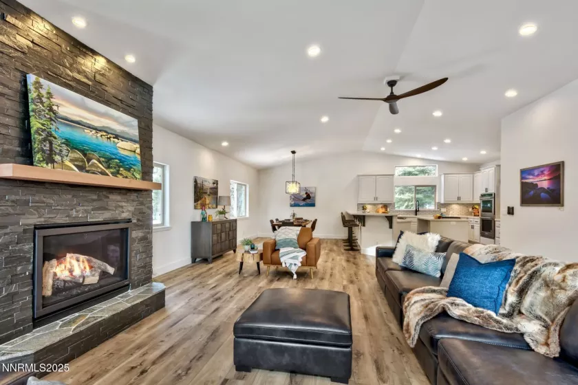 997 Dorcey, Incline Village, Nevada 89451, 4 Bedrooms Bedrooms, ,3 BathroomsBathrooms,Residential,Residential,Dorcey,250050591