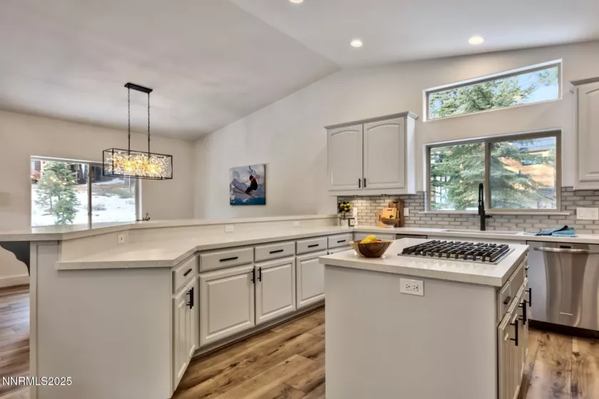 997 Dorcey, Incline Village, Nevada 89451, 4 Bedrooms Bedrooms, ,3 BathroomsBathrooms,Residential,Residential,Dorcey,250050591
