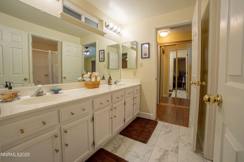4355 Roundstone, Sparks, Nevada 89436, 4 Bedrooms Bedrooms, ,3 BathroomsBathrooms,Residential,Residential,Roundstone,250050592