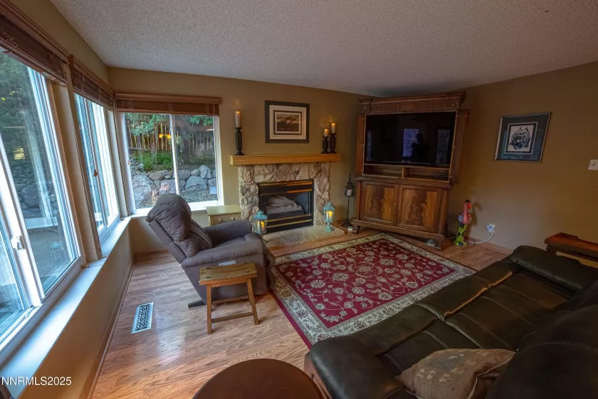 4355 Roundstone, Sparks, Nevada 89436, 4 Bedrooms Bedrooms, ,3 BathroomsBathrooms,Residential,Residential,Roundstone,250050592