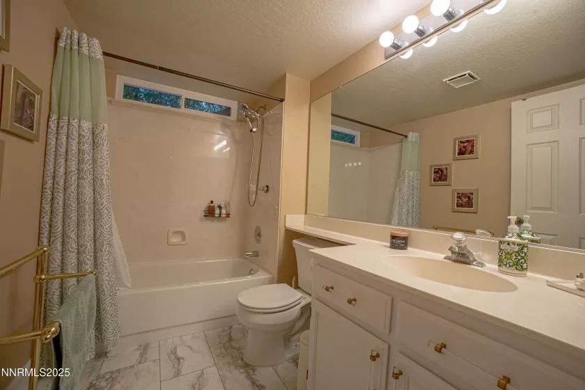 4355 Roundstone, Sparks, Nevada 89436, 4 Bedrooms Bedrooms, ,3 BathroomsBathrooms,Residential,Residential,Roundstone,250050592