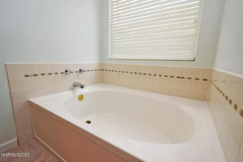 4728 Cedarhill, Reno, Nevada 89519, 3 Bedrooms Bedrooms, ,3 BathroomsBathrooms,Residential,Residential,Cedarhill,250050596