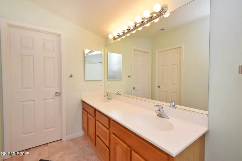 4728 Cedarhill, Reno, Nevada 89519, 3 Bedrooms Bedrooms, ,3 BathroomsBathrooms,Residential,Residential,Cedarhill,250050596