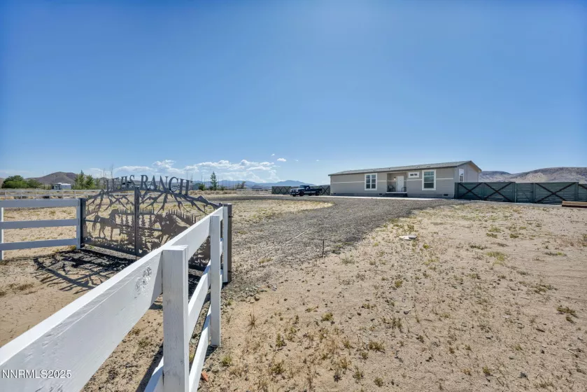 9601 Via Catalina, Silver Springs, Nevada 89429, 3 Bedrooms Bedrooms, ,2 BathroomsBathrooms,Residential,Residential,Via Catalina,250050605