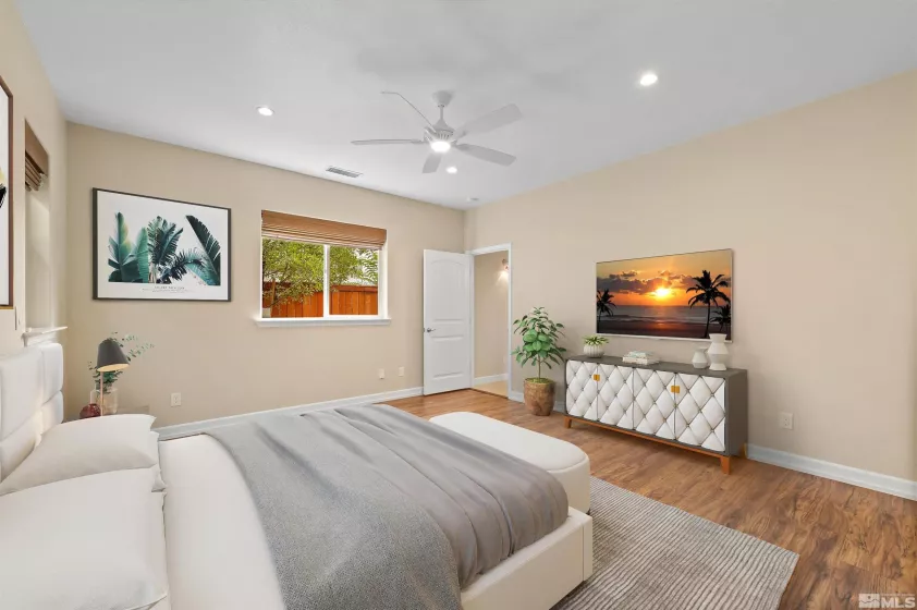 58 Caliente, Reno, Nevada 89509, 1 Bedroom Bedrooms, ,1 BathroomBathrooms,Residential,Residential,Caliente,250050609