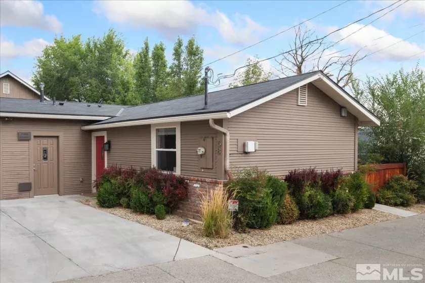 58 Caliente, Reno, Nevada 89509, 1 Bedroom Bedrooms, ,1 BathroomBathrooms,Residential,Residential,Caliente,250050609