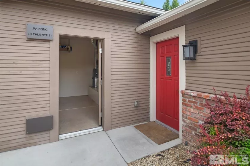 58 Caliente, Reno, Nevada 89509, 1 Bedroom Bedrooms, ,1 BathroomBathrooms,Residential,Residential,Caliente,250050609
