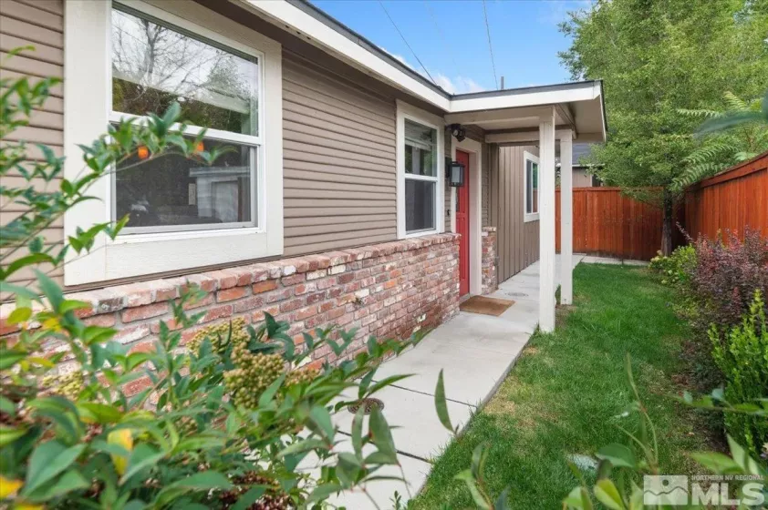 58 Caliente, Reno, Nevada 89509, 1 Bedroom Bedrooms, ,1 BathroomBathrooms,Residential,Residential,Caliente,250050609
