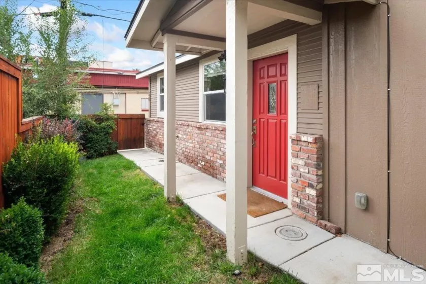58 Caliente, Reno, Nevada 89509, 1 Bedroom Bedrooms, ,1 BathroomBathrooms,Residential,Residential,Caliente,250050609