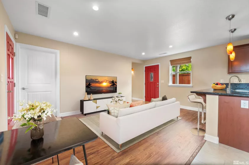 58 Caliente, Reno, Nevada 89509, 1 Bedroom Bedrooms, ,1 BathroomBathrooms,Residential,Residential,Caliente,250050609