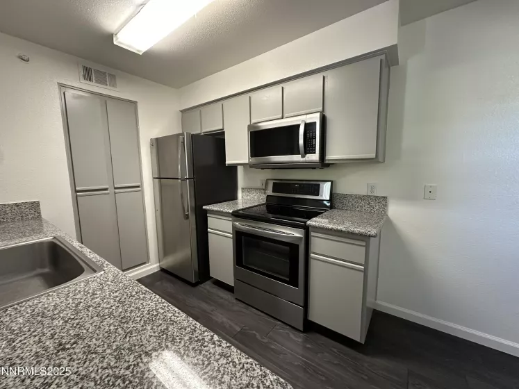 6850 Sharlands, Reno, Nevada 89523, 1 Bedroom Bedrooms, ,1 BathroomBathrooms,Residential Lease,Manufactured,Sharlands,250050608