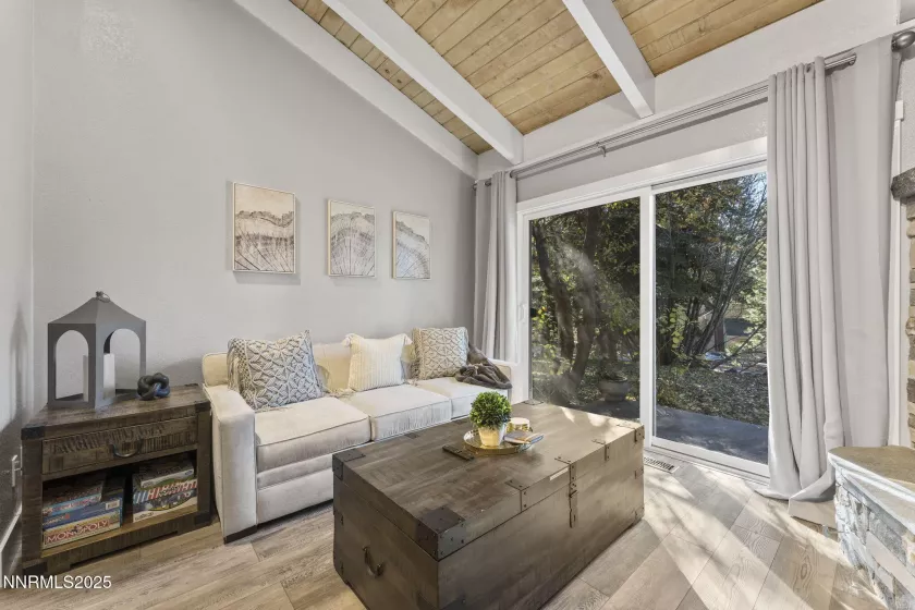 810 Alder, Incline Village, Nevada 89451, 2 Bedrooms Bedrooms, ,1 BathroomBathrooms,Residential,Residential,Alder,250050611