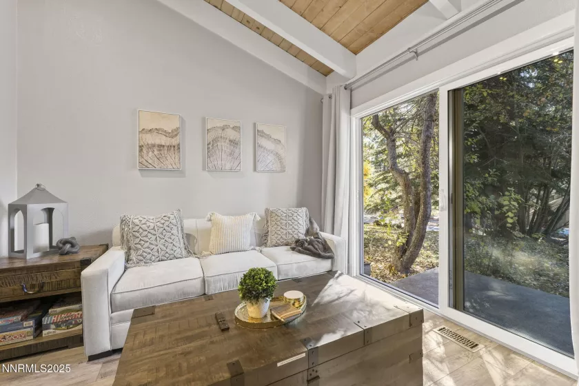 810 Alder, Incline Village, Nevada 89451, 2 Bedrooms Bedrooms, ,1 BathroomBathrooms,Residential,Residential,Alder,250050611