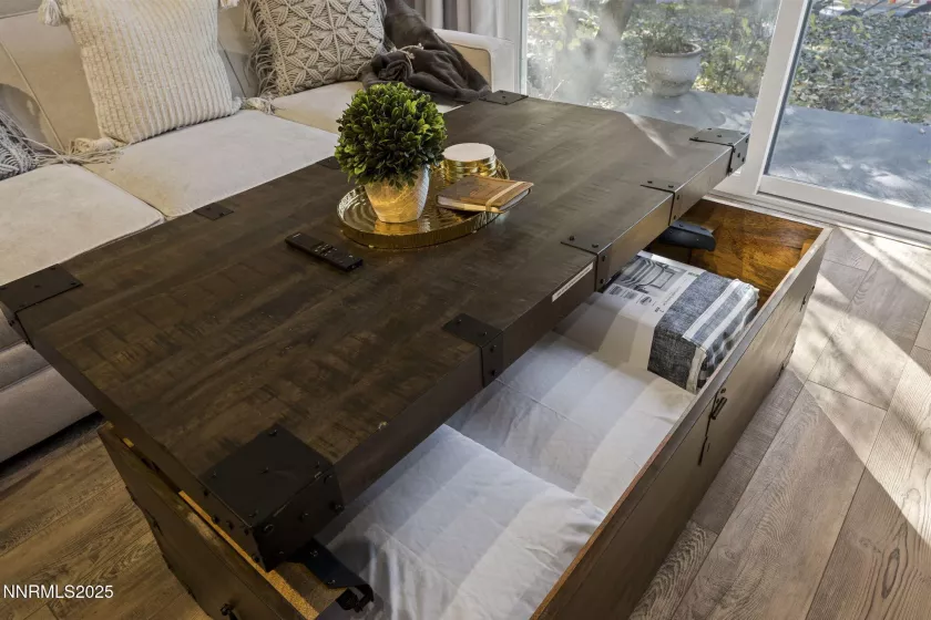 810 Alder, Incline Village, Nevada 89451, 2 Bedrooms Bedrooms, ,1 BathroomBathrooms,Residential,Residential,Alder,250050611