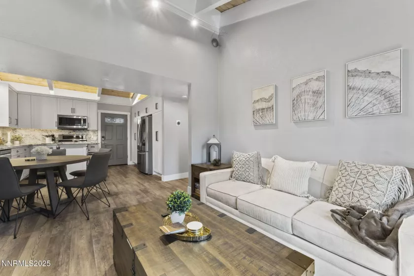 810 Alder, Incline Village, Nevada 89451, 2 Bedrooms Bedrooms, ,1 BathroomBathrooms,Residential,Residential,Alder,250050611