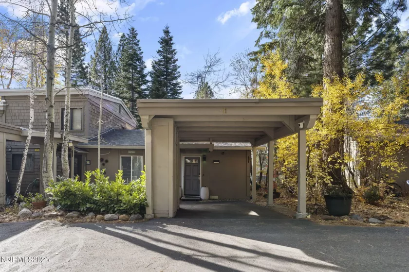 810 Alder, Incline Village, Nevada 89451, 2 Bedrooms Bedrooms, ,1 BathroomBathrooms,Residential,Residential,Alder,250050611